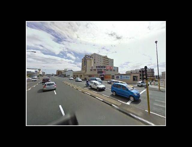 195M² RETAIL TO LET IN SALT RIVER